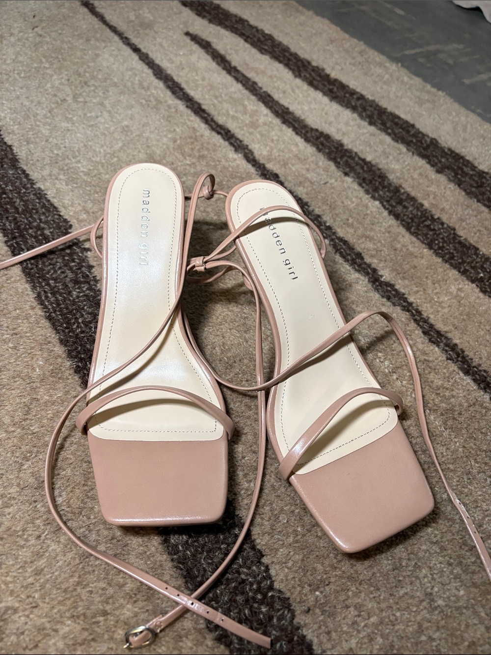 Madden Girl Nude kitten heel